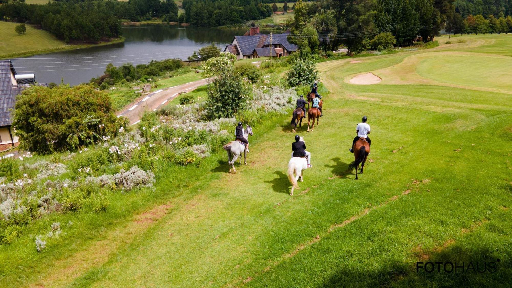 Troutbeck Resort Nyanga Екстериор снимка