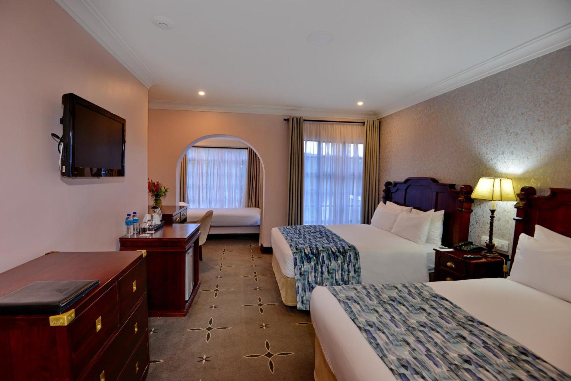Troutbeck Resort Nyanga Екстериор снимка