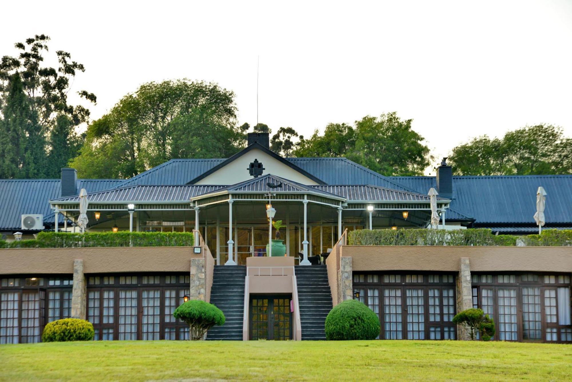 Troutbeck Resort Nyanga Екстериор снимка